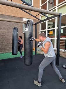 BOKSGYM buiten boksen bokstraining horst outdoor fitness outdoor gym buitensporten trainen in de buitenlucht Horst Sevenum Venray