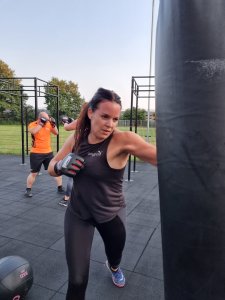 BOKSGYM buiten boksen bokstraining horst outdoor fitness outdoor gym buitensporten trainen in de buitenlucht Horst Sevenum Venray